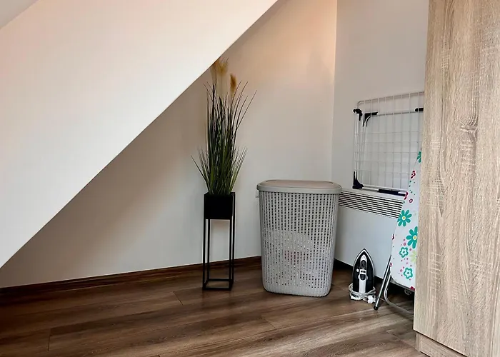 попов Apartment