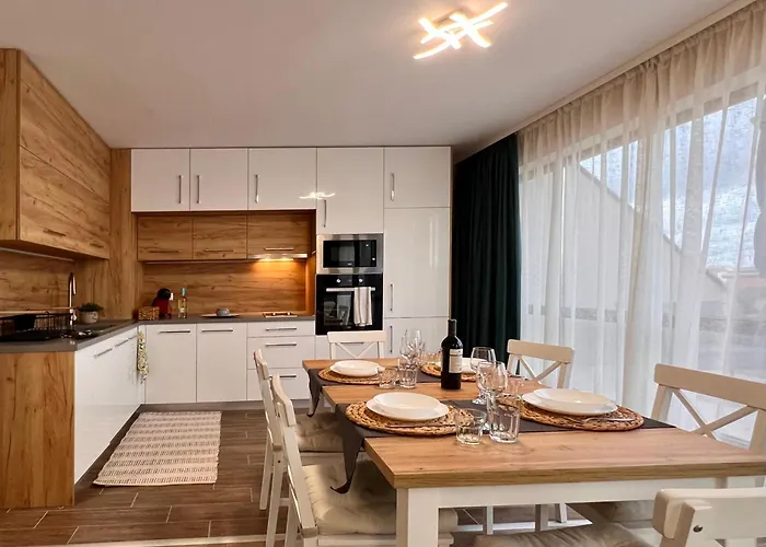 попов Apartment